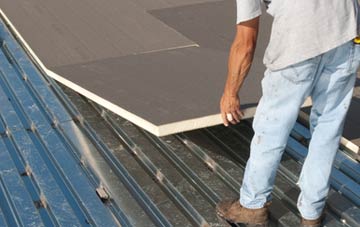 benefits of insulating Aunk flat roofing